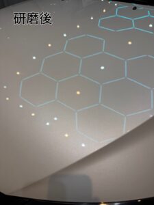 研磨後のボンネット　スポットライト下（秋田コーティング）